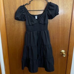J for Justify Black Ruffle Tiered Sweetheart Puff Sleeve Black Dress, Small